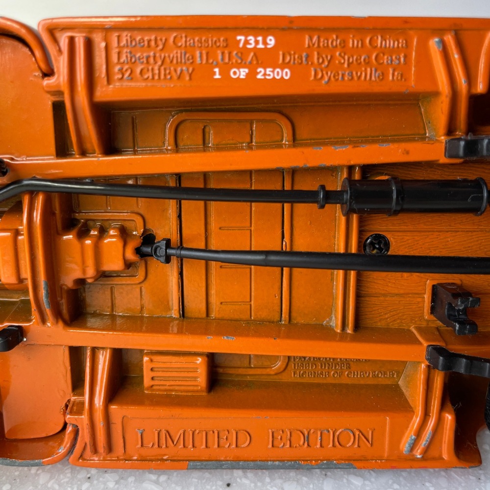 Liberty Classics 7319 1952 Chevy Pickup Truck Orange 1 of 2500 Die-Cast 1/25 - Picture 10 of 11